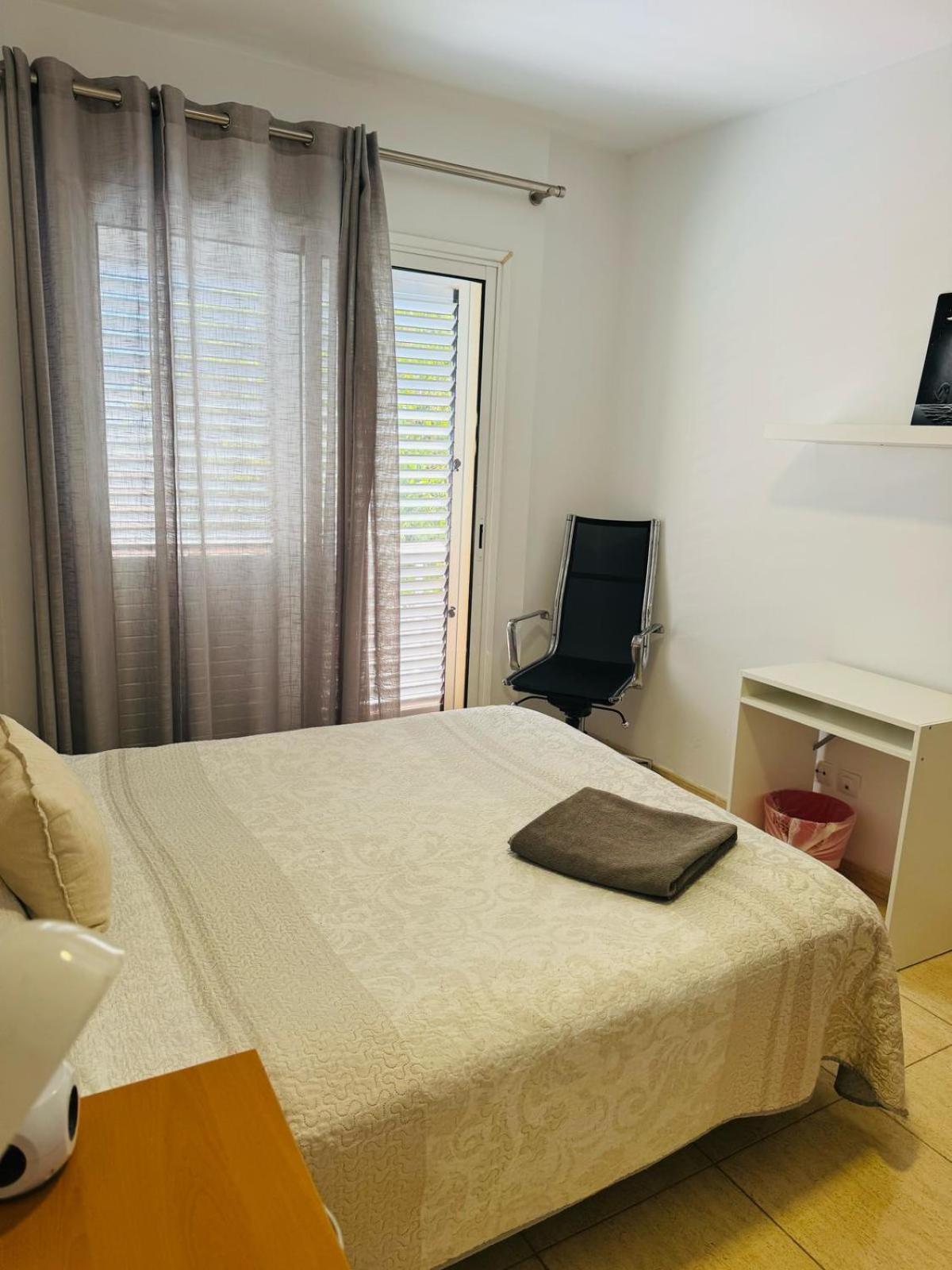 Habitacion Privada May Con Balcon 베신다리오 외부 사진