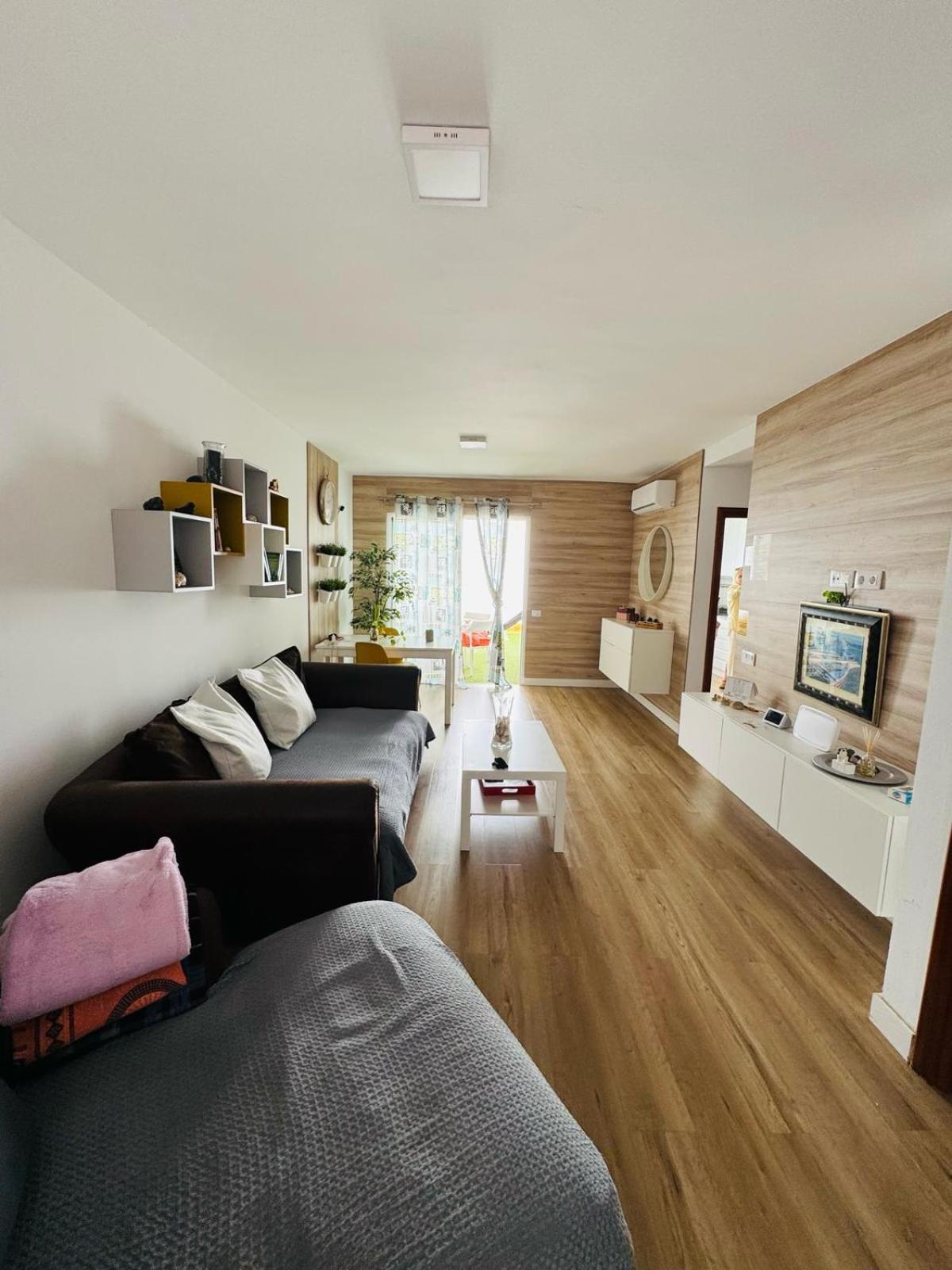 Habitacion Privada May Con Balcon 베신다리오 외부 사진