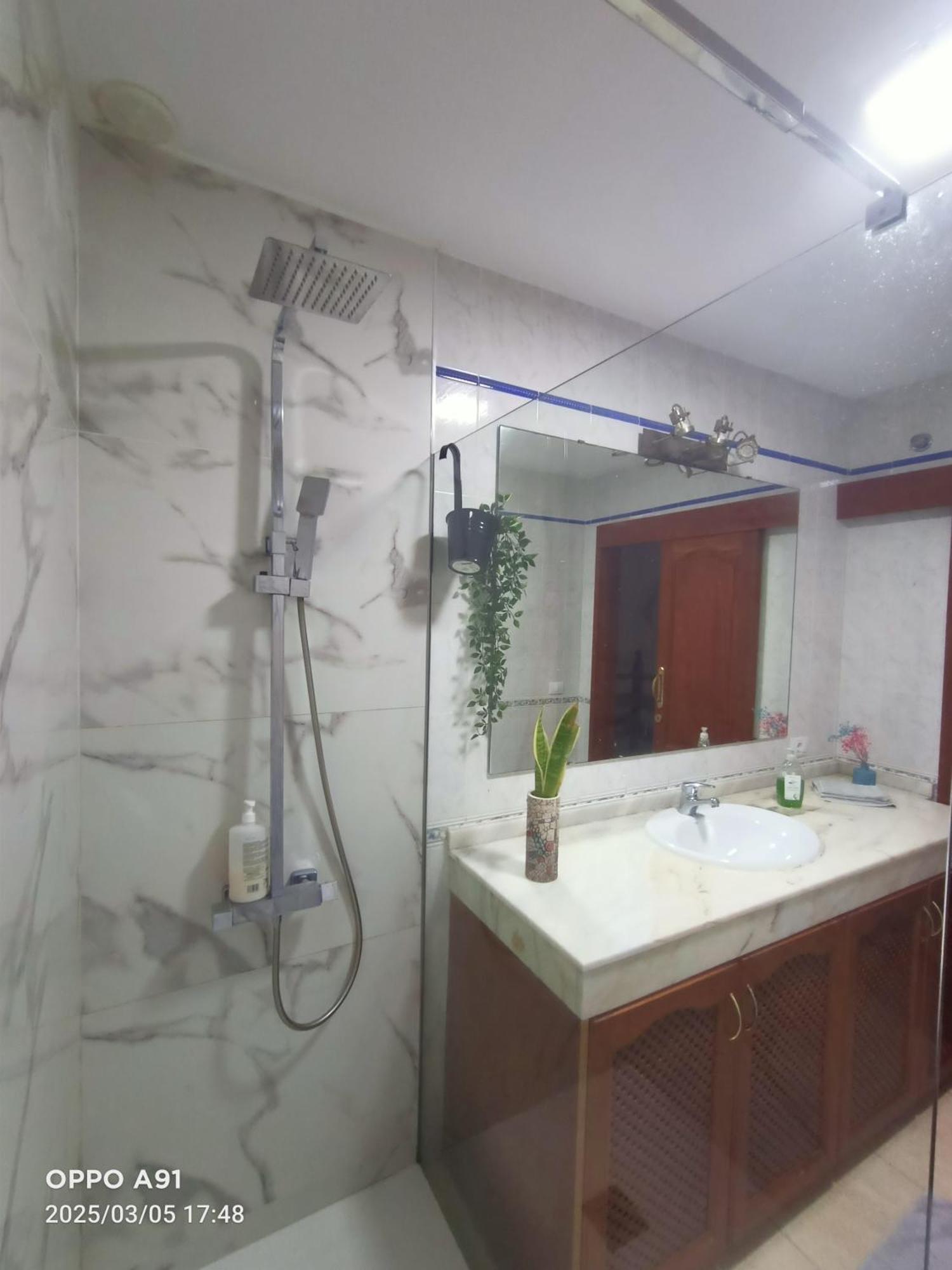 Habitacion Privada May Con Balcon 베신다리오 외부 사진